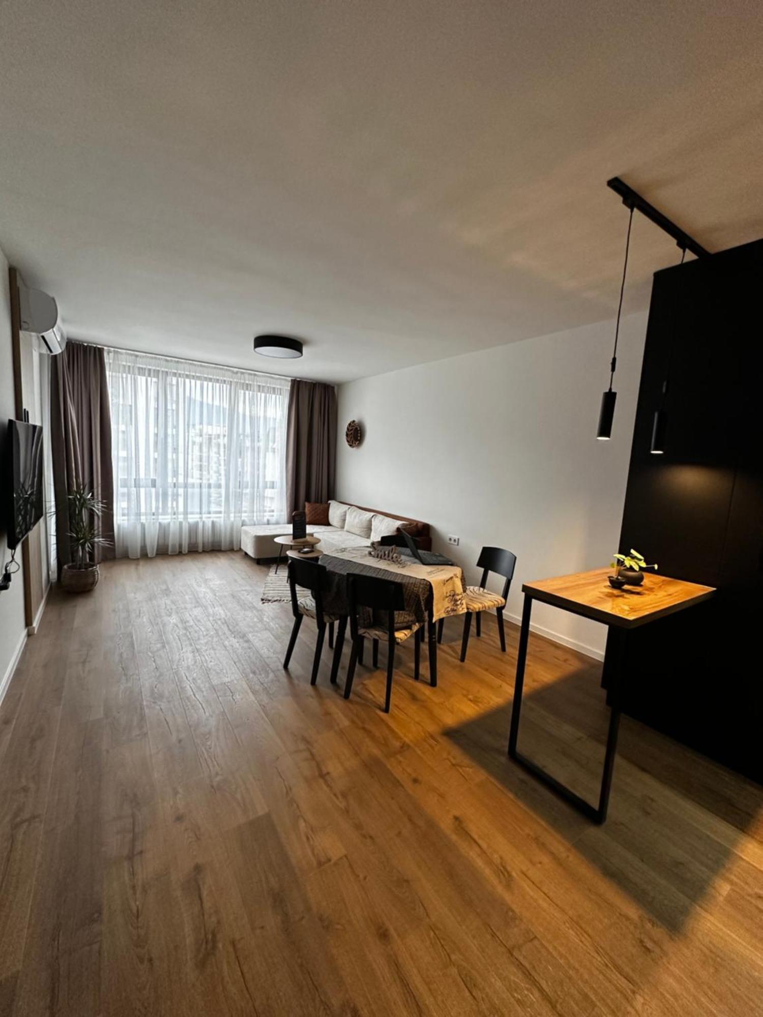 1Br Modern Condo Near The University 소피아 외부 사진